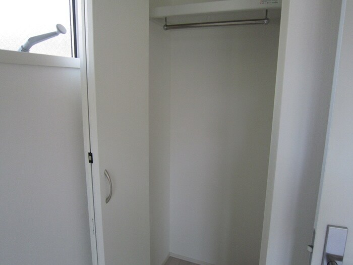 物件内観写真12　(収納)