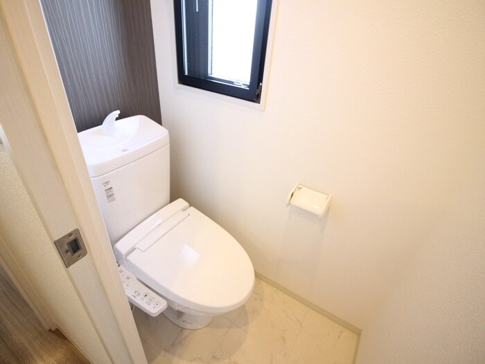 物件内観写真11　(トイレ)