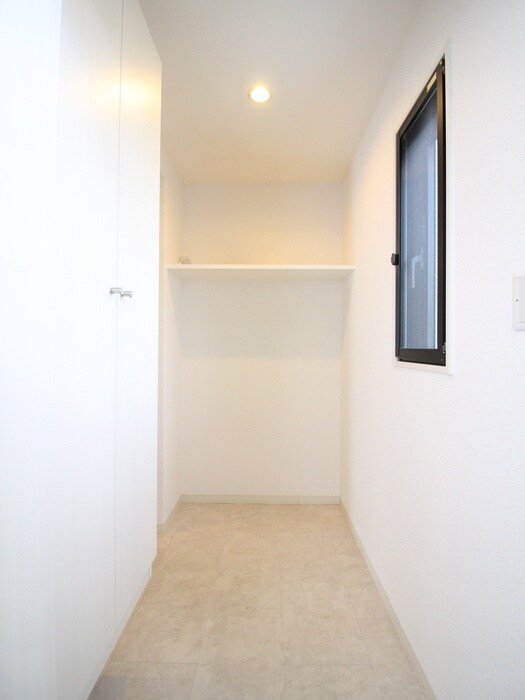 物件内観写真17　(収納)