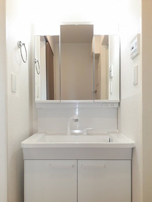 物件内観写真7　(洗面)