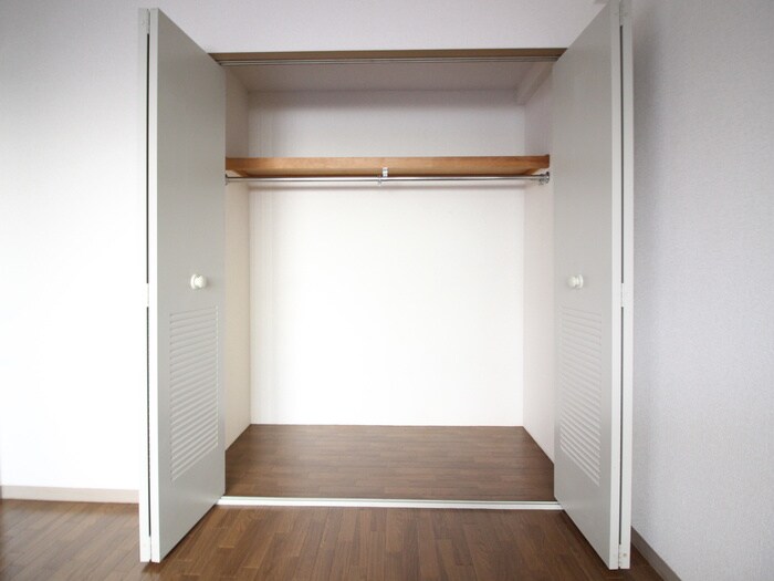 物件内観写真15　(収納)