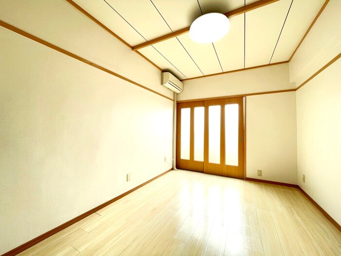 物件内観写真7　(居室)