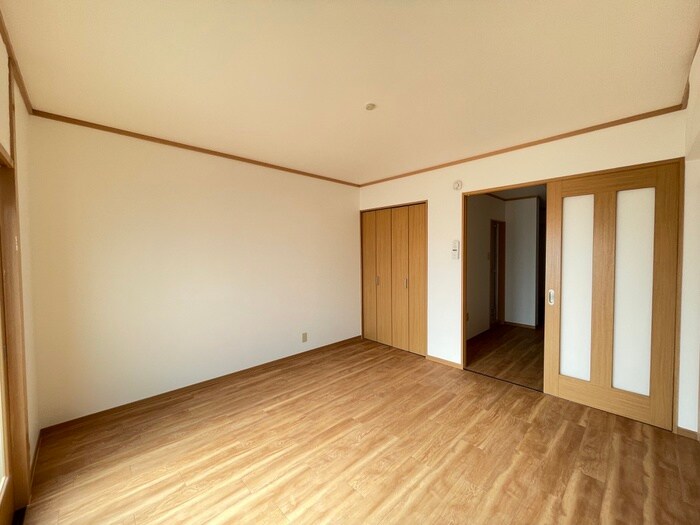 物件内観写真9　(居室)