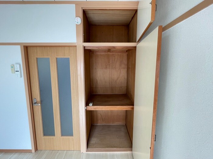 物件内観写真9　(収納)