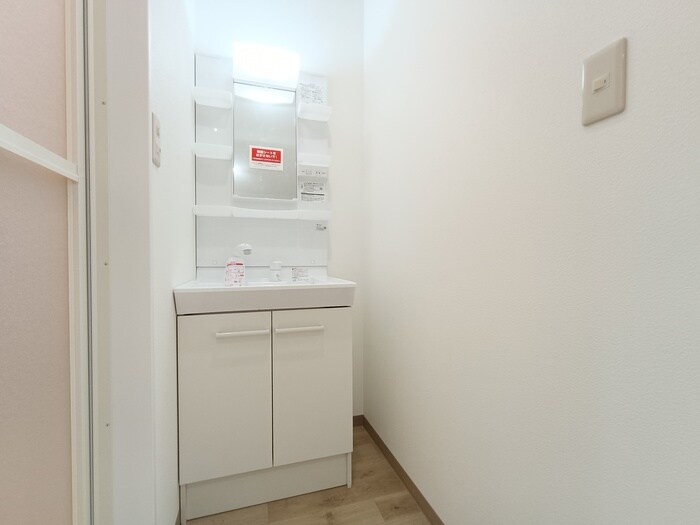 物件内観写真10　(洗面)