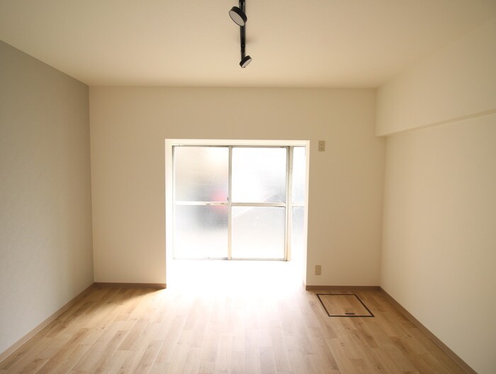 物件内観写真11　(居室)