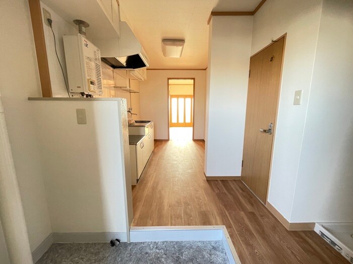 物件内観写真17　(廊下)