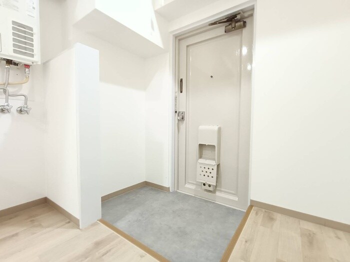 物件内観写真17　(玄関)