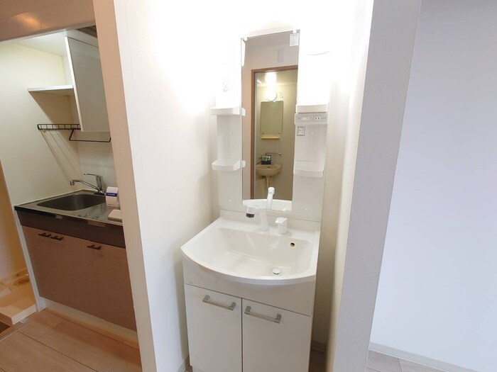 物件内観写真12　(洗面)