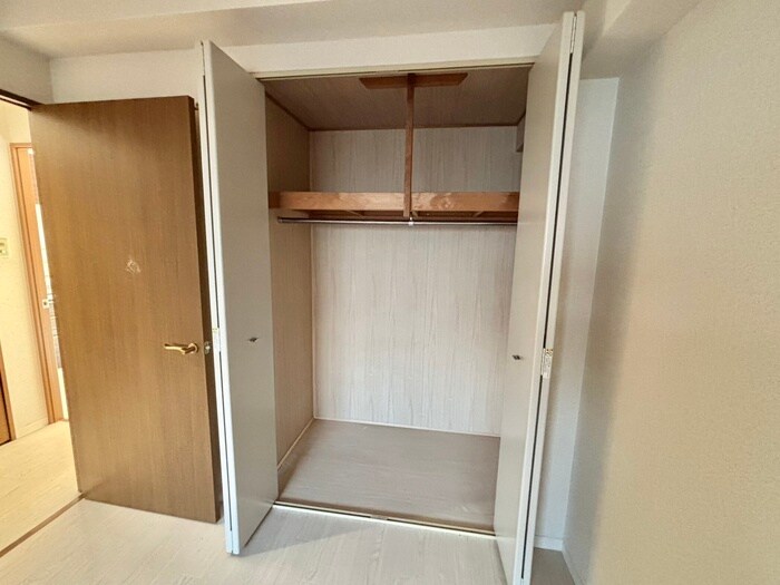 物件内観写真13　(収納)