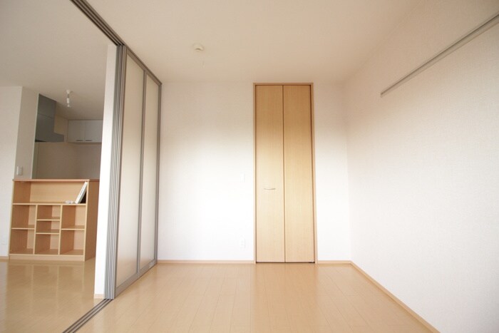 物件内観写真10　(居室)