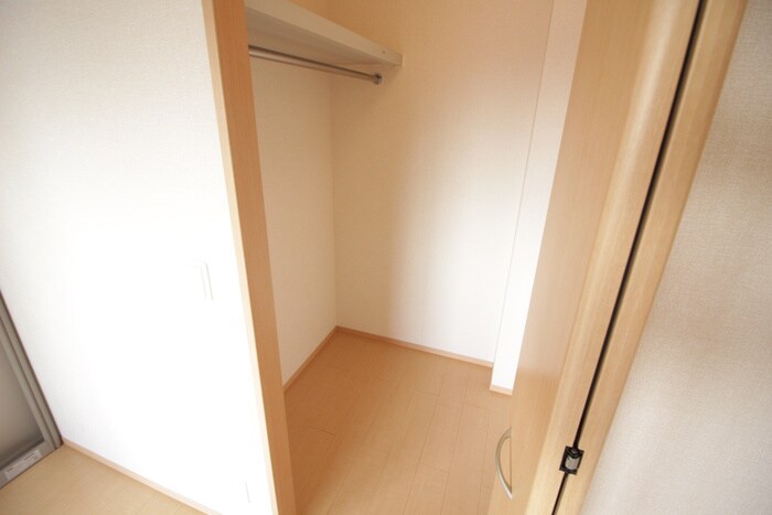 物件内観写真15　(収納)