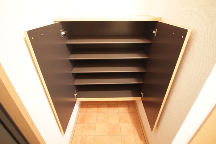 物件内観写真17　(靴箱)