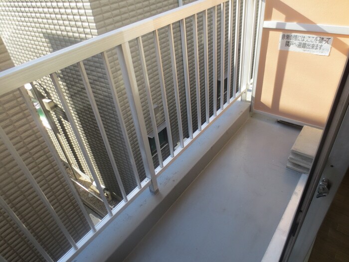 物件内観写真11　(ベランダ・バルコニー)