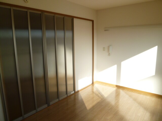 物件内観写真10　(居室)