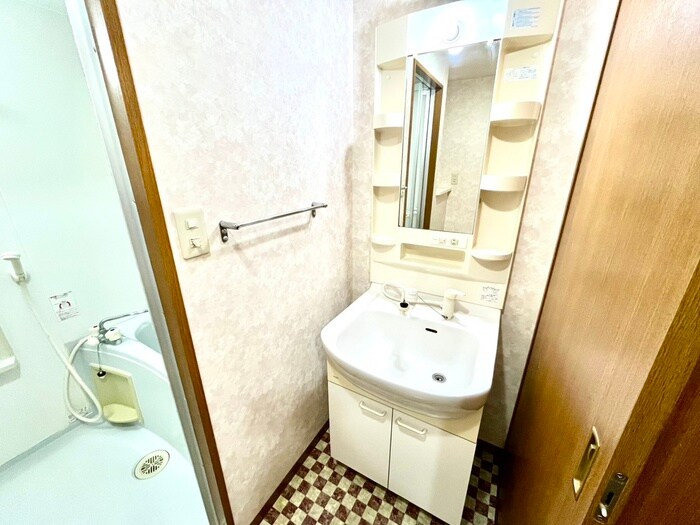 物件内観写真15　(洗面)