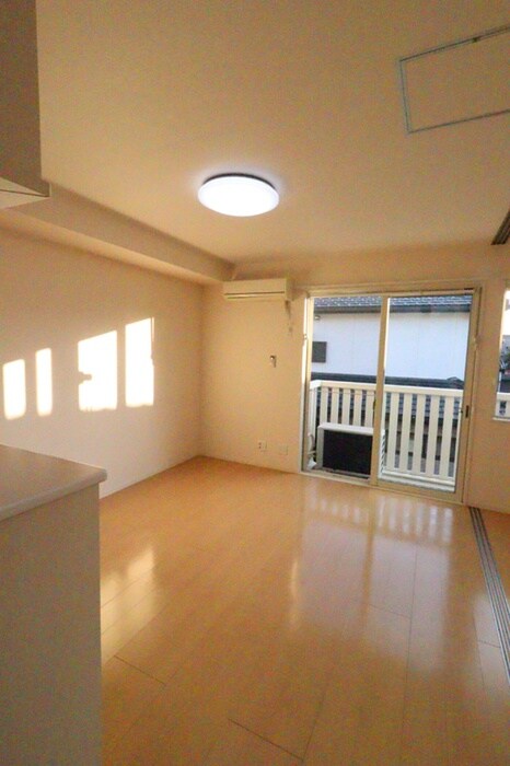 物件内観写真6　(居室)