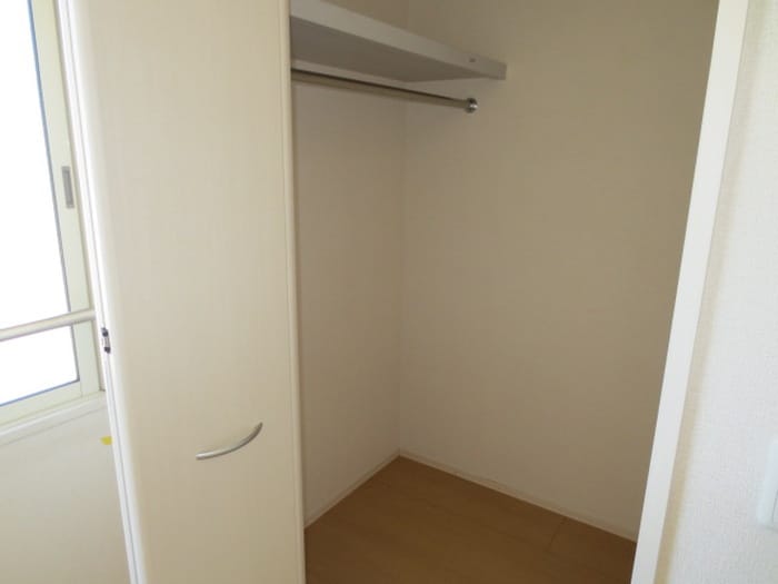 物件内観写真10　(収納)