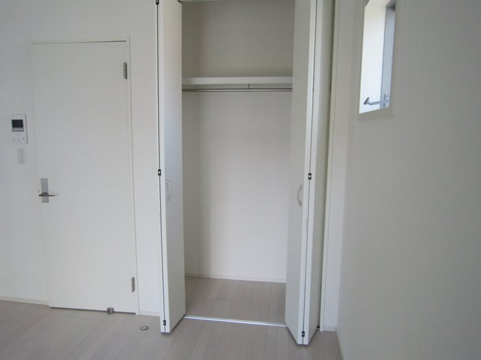 物件内観写真13　(収納)