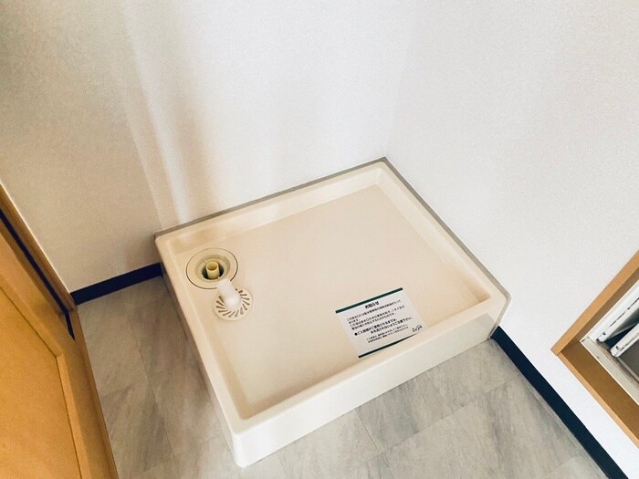 物件内観写真15　(洗濯機置場)