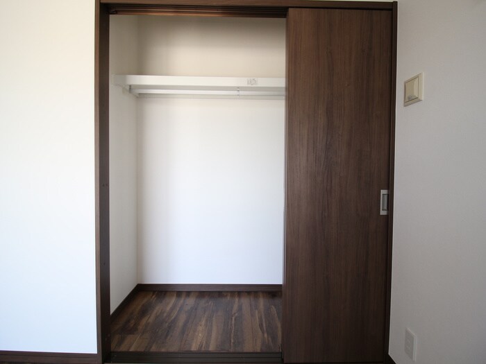 物件内観写真10　(収納)