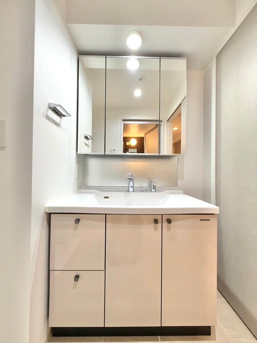 物件内観写真10　(洗面)