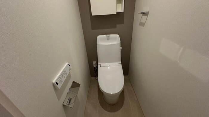 物件内観写真11　(トイレ)