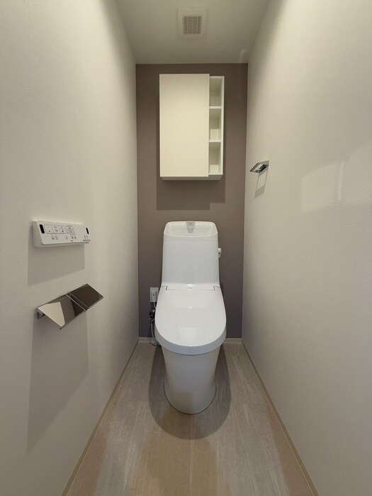 物件内観写真12　(トイレ)