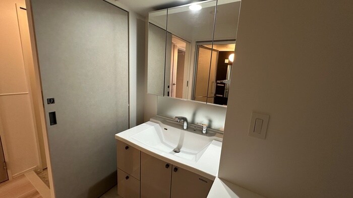 物件内観写真12　(洗面)