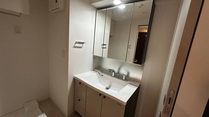 物件内観写真13　(洗面)