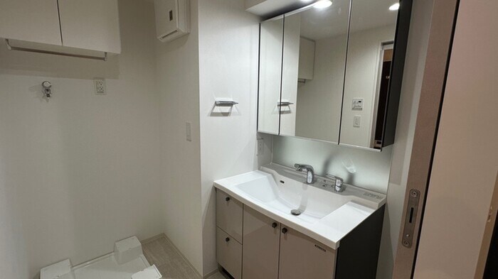 物件内観写真13　(洗面)