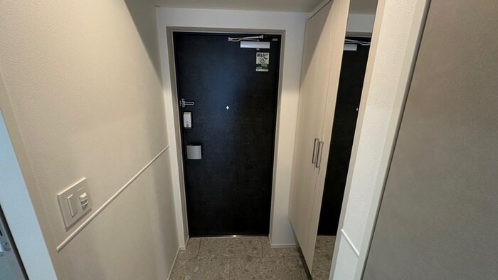 物件内観写真14　(玄関)
