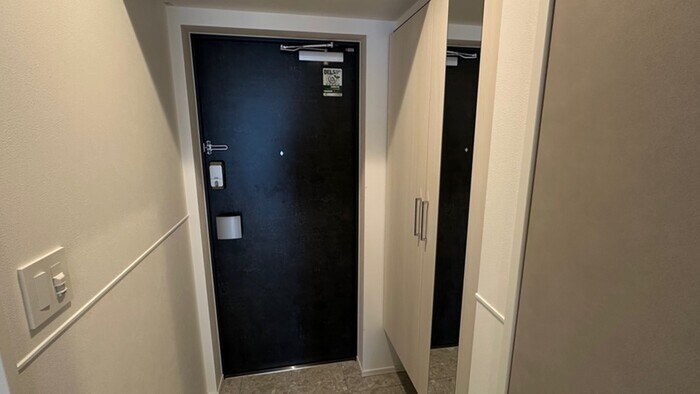 物件内観写真17　(玄関)