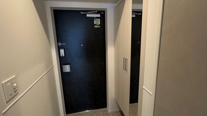 物件内観写真17　(玄関)