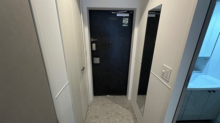物件内観写真17　(玄関)