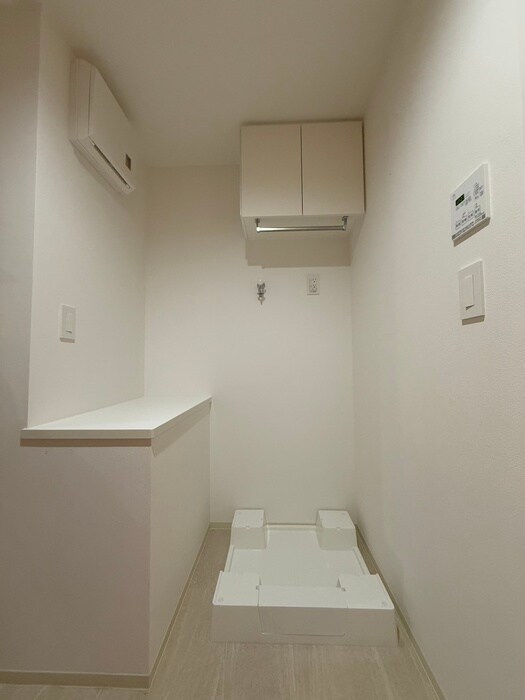 物件内観写真21　(洗濯機置場)