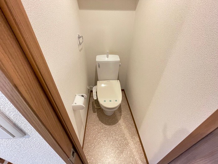 物件内観写真14　(トイレ)