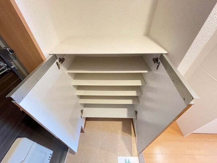 物件内観写真17　(靴箱)