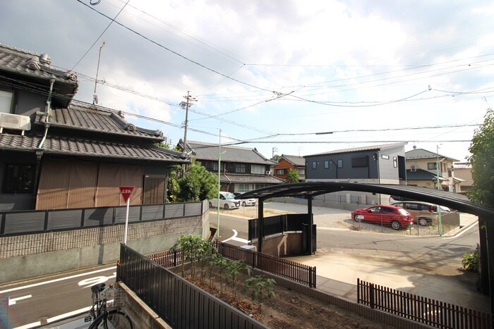 物件内観写真7　(室内からの展望)