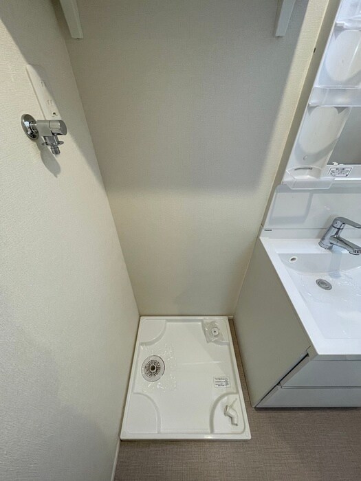 物件内観写真10　(洗濯機置場)