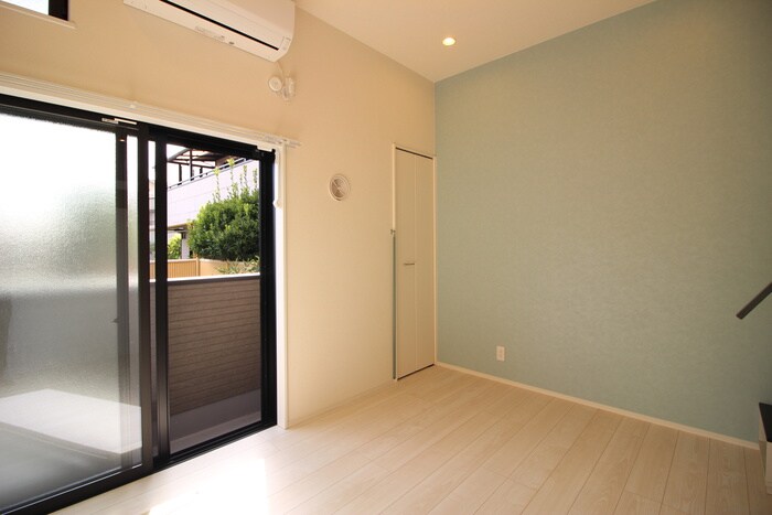 物件内観写真19　(居室)