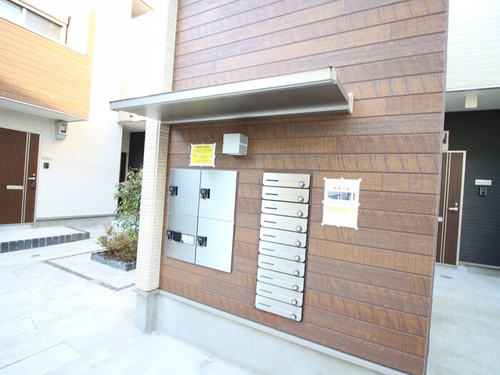 物件外観写真4　(建物設備)