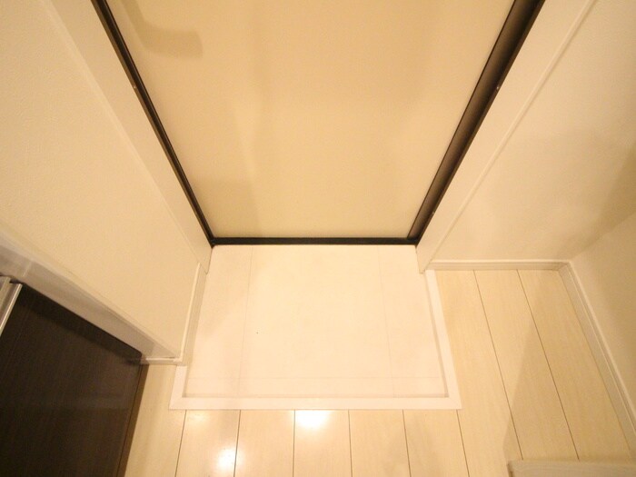 物件内観写真15　(玄関)