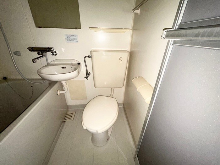 物件内観写真11　(トイレ)