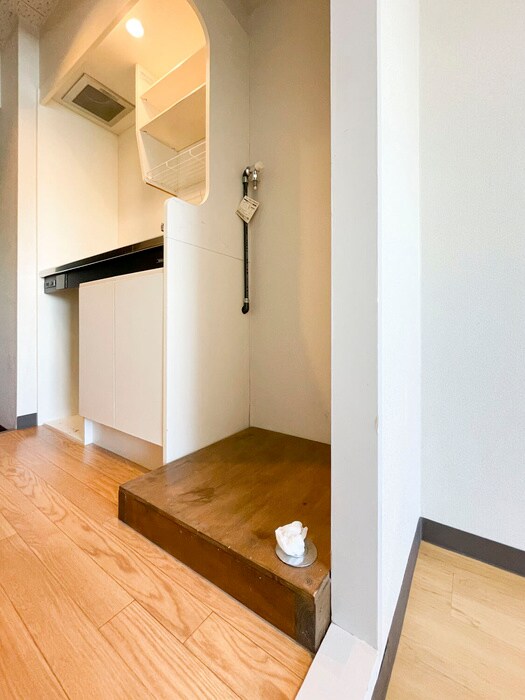 物件内観写真13　(洗濯機置場)