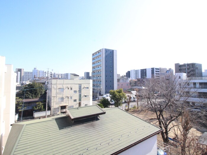 物件内観写真22　(室内からの展望)