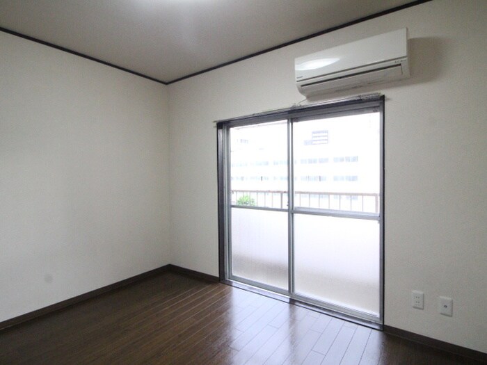 物件内観写真13　(居室)