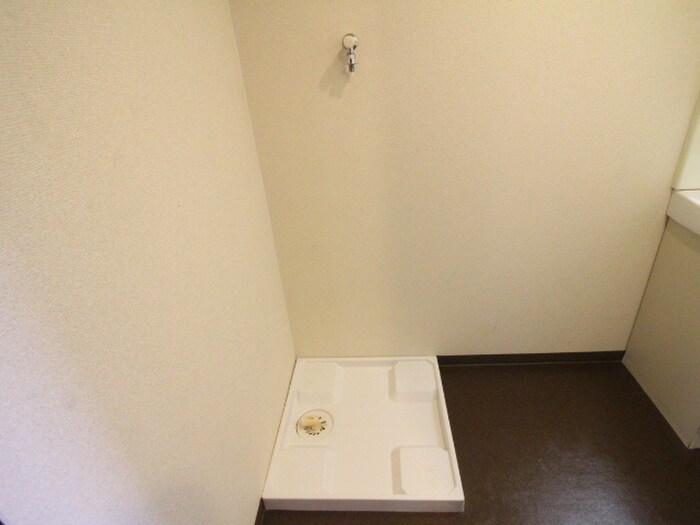 物件内観写真21　(洗濯機置場)