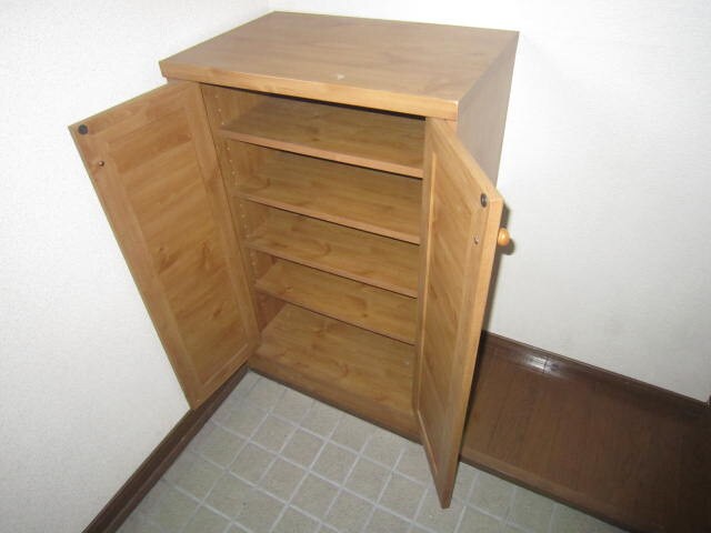 物件内観写真5　(靴箱)