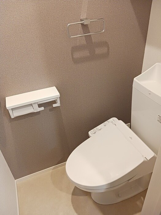 物件内観写真14　(トイレ)